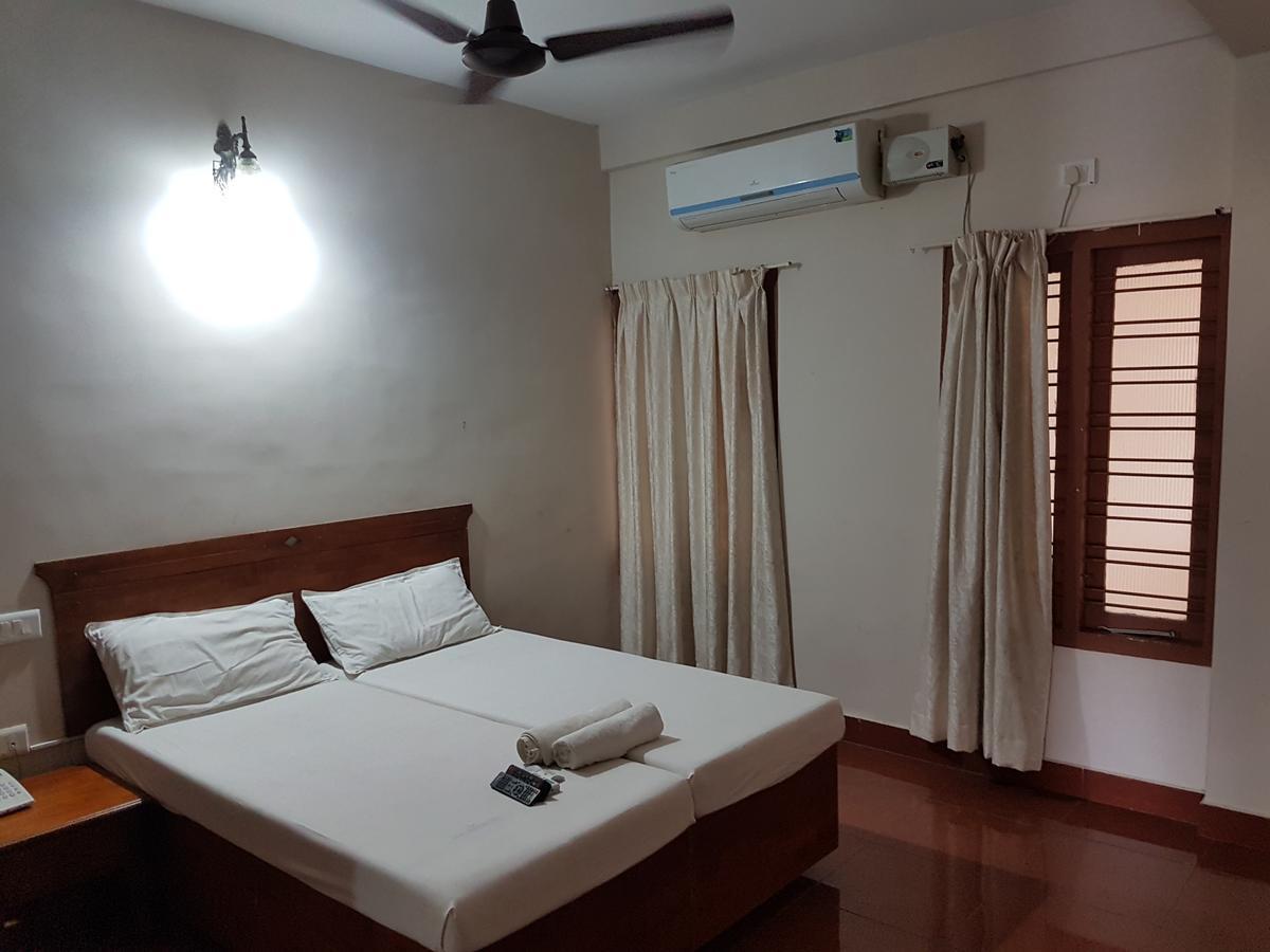 Shalimar Metro Otel Kochi Dış mekan fotoğraf